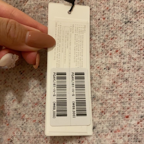 Plastic Island Oversized Kitten Sweater - Picture 5 of 7